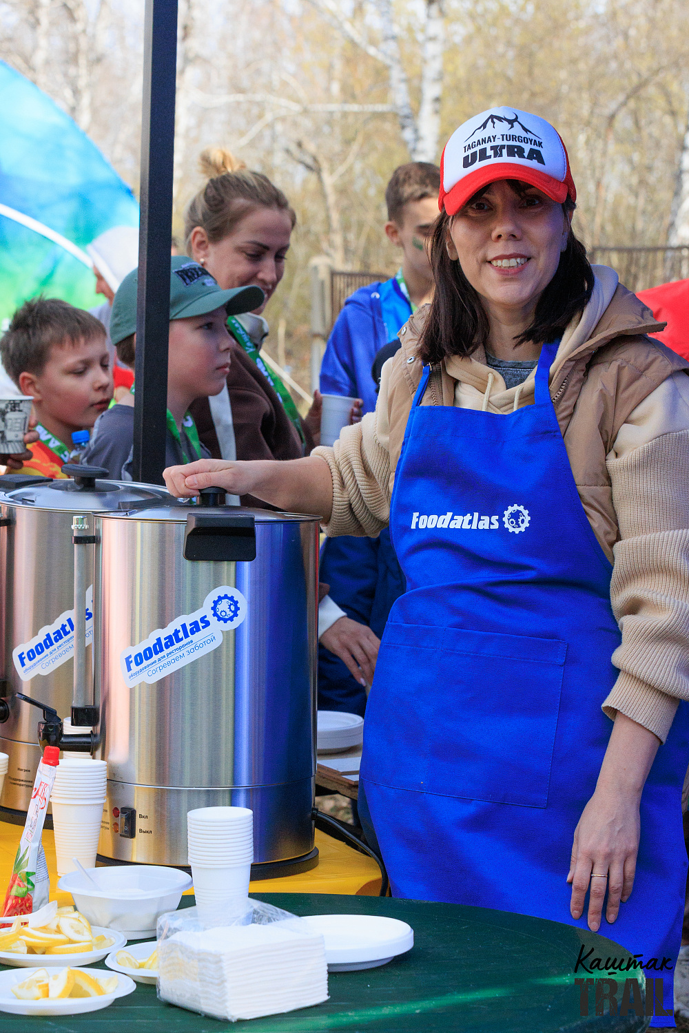 Foodatlas согрел 250 бегунов на трейловом забеге «Каштак TRAIL»