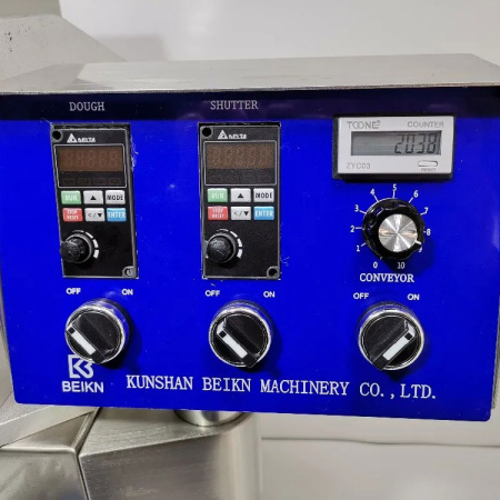 Машина для формования шариков с начинкой PCREM-180D Foodatlas